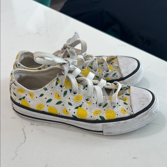 Converse Shoes.  Kids size 12.  Lemon sneakers. - Picture 1 of 5